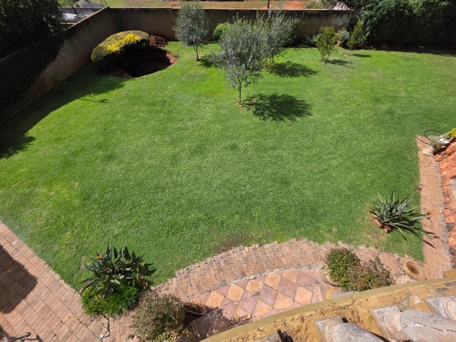 6 Bedroom Property for Sale in Olifantsnek North West